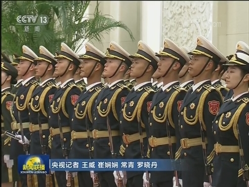 李克强举行仪式欢迎柬埔寨首相访华