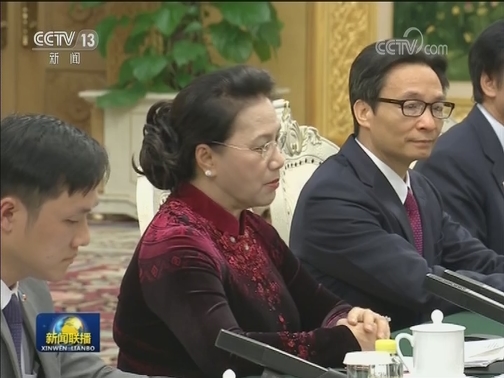汪洋会见越南国会主席