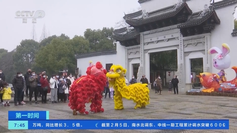 [第一时间]浙江杭州：护照办理量大增 旅游市场复苏