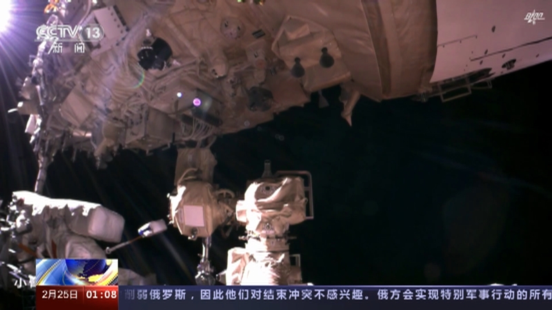 [新闻直播间]“中国载人航天工程30周年成就展”开幕 向公众全面展现工程未来发展宏伟蓝图