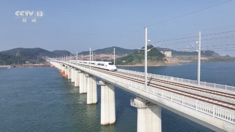 [新闻直播间]防东铁路开始满图试运行