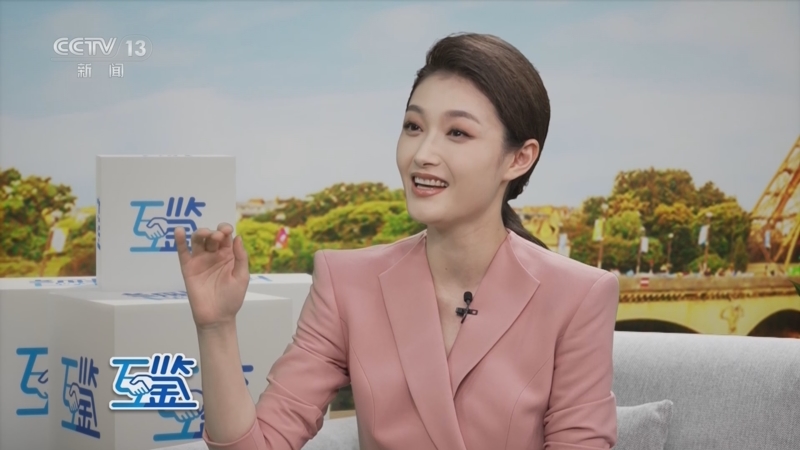 在乐队主唱面前哼唱法国歌曲 迟茜自嘲是班门弄斧