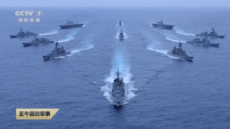 《正午国防军事》 20251204