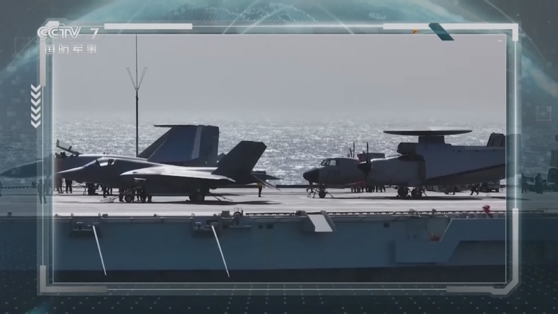 《防务新观察》 20251222 岛内炒作“福建舰入列后首过台海” 美对台巨额军售险恶用心昭然若揭