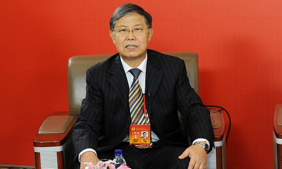 山东大学党委书记李守信,广西壮族自治区平果县希望小学校长周标亮