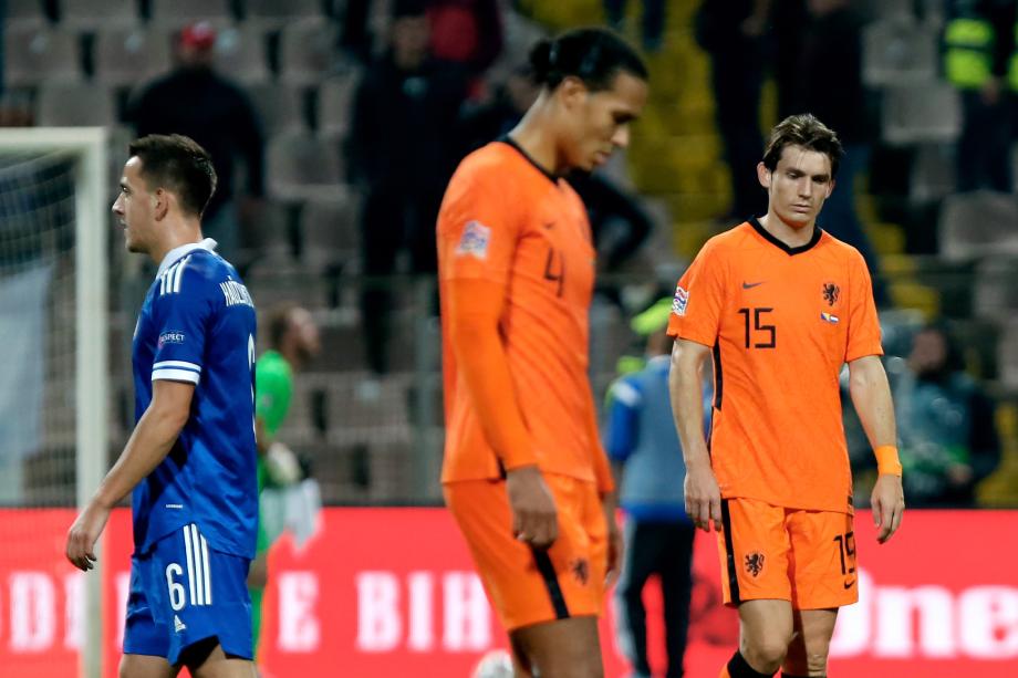[图]欧国联-德佩停赛波黑门将神扑救 荷兰0-0客平