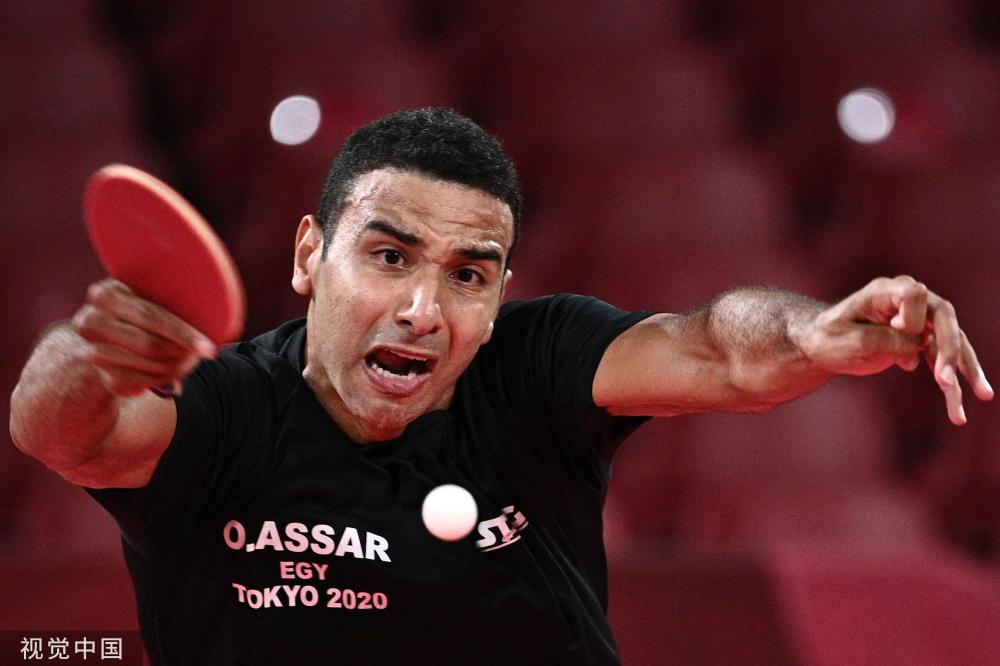 [图]东京奥运会乒乓球男单1/4决赛:马龙4-1阿萨尔