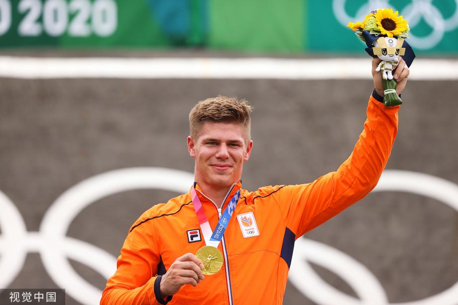 [图]小轮车竞速男子组 荷兰选手基曼恩·尼克夺冠