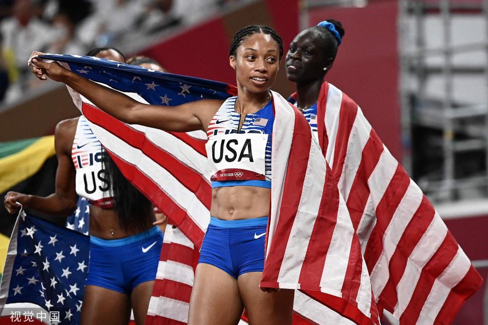 [图]田径女子4x400米接力决赛 美国队夺金