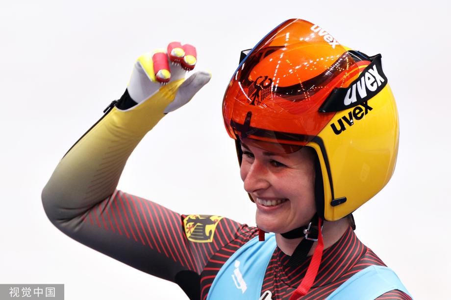 [图]冬奥会女子单人雪橇-德国选手盖森贝格尔夺金