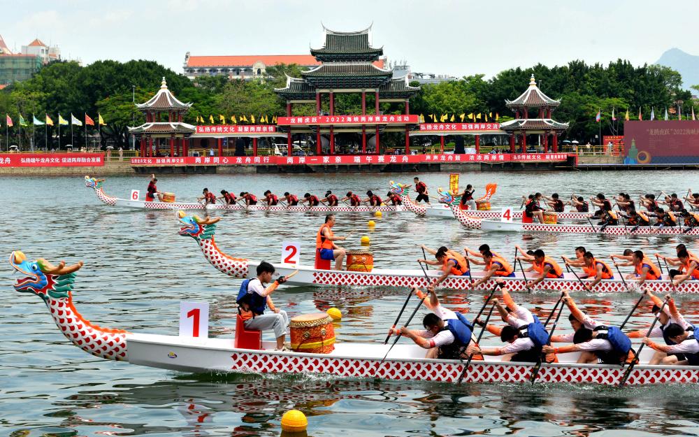 声声龙舟鼓浓浓两岸情