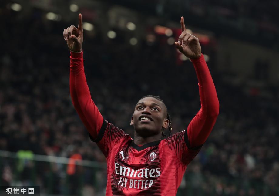 意甲-莱奥破门库普梅纳斯建功 AC米兰1-1亚特兰大