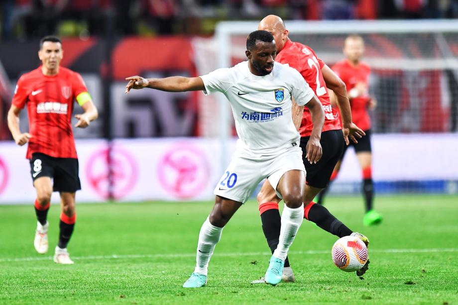 韦世豪造险周定洋制胜 成都蓉城1-0南通支云