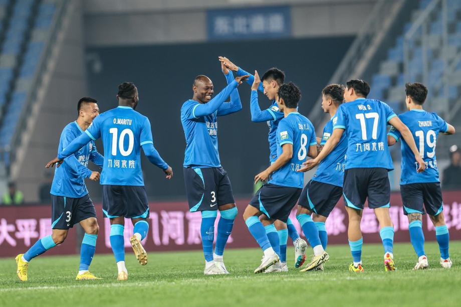 中超-奥斯卡连场破门 沧州2-0送10人亚泰3连败