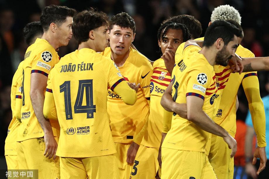 拉菲尼亚双响 巴萨客场3-2巴黎占晋级先机