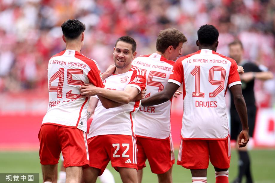 格雷罗穆勒建功 拜仁2-0科隆落后榜首13分