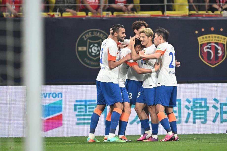 廖力生抽射破门 山东泰山客场击败成都蓉城