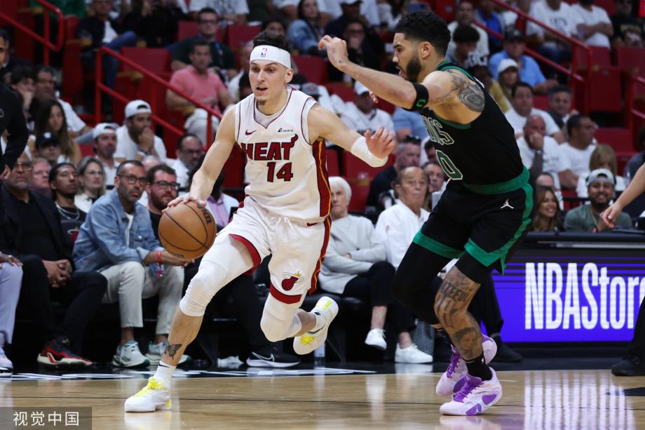 怀特38分塔图姆20+11 绿军力克热火大比分3-1