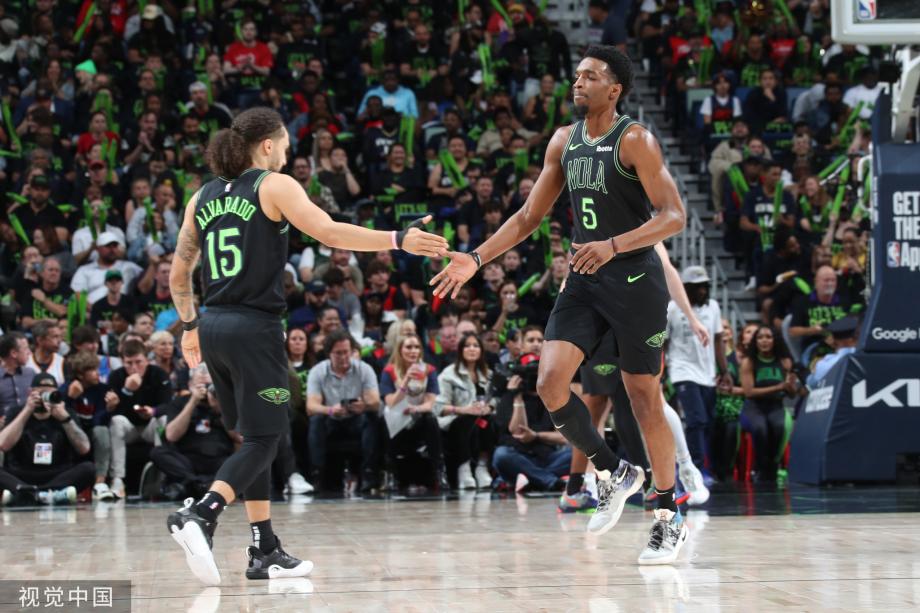 亚历山大24+10英格拉姆低迷 雷霆4-0横扫鹈鹕