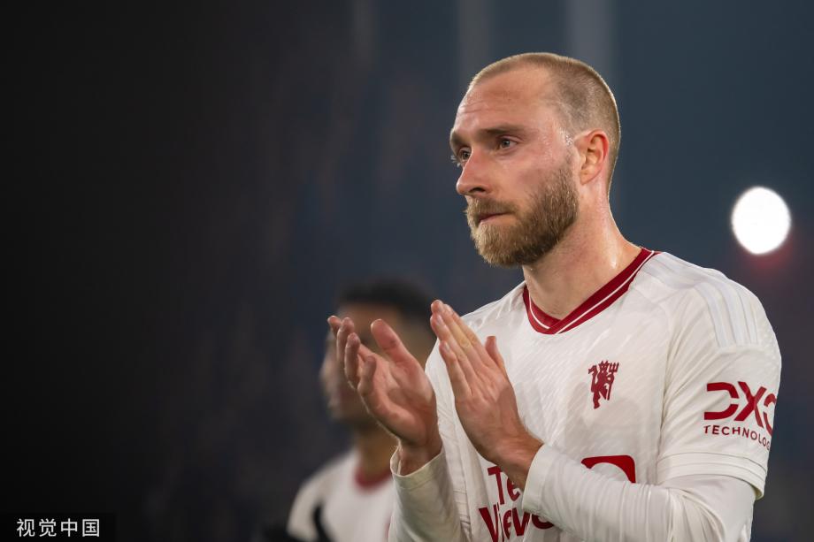 卡塞米罗2球被吹 曼联客场0-4惨负水晶宫