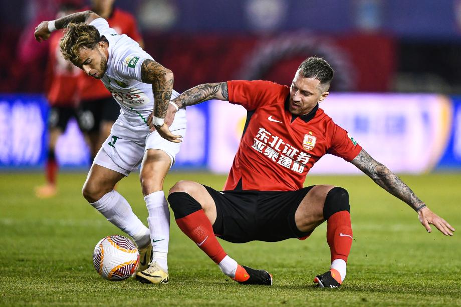 张源补时送点 长春亚泰3-2北京国安逃离降级区
