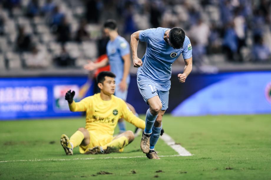 中超-拜合拉木绝杀 深圳连入三球3-2逆转浙江