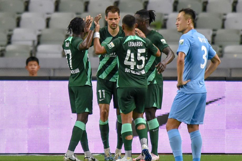 中超-拜合拉木绝杀 深圳连入三球3-2逆转浙江