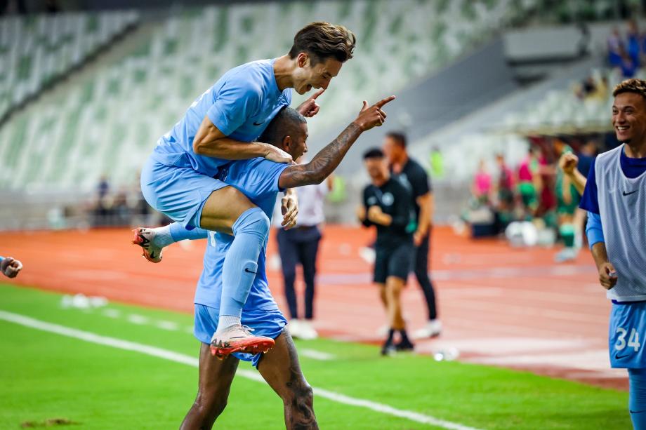 中超-拜合拉木绝杀 深圳连入三球3-2逆转浙江