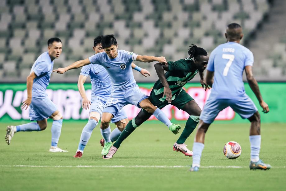 中超-拜合拉木绝杀 深圳连入三球3-2逆转浙江