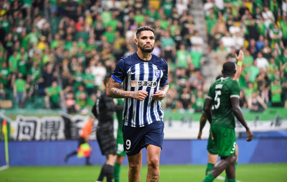 中超-恩里克破门刘越建功 武汉三镇2-1北京国安