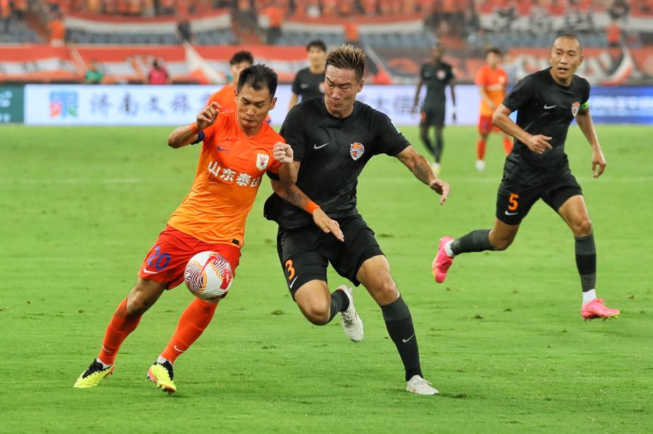 李源一破门后向球迷致歉 泰山主场1-1遭海牛逼平