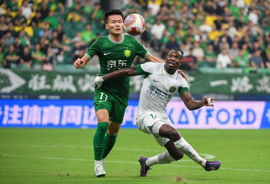 张玉宁吃到红牌 北京国安主场战平浙江队