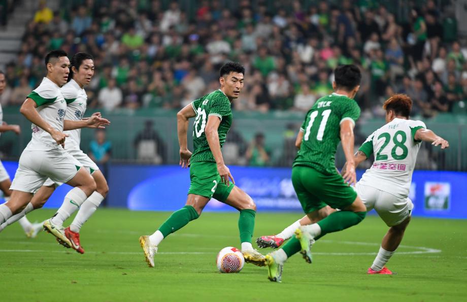 张玉宁吃到红牌 北京国安主场战平浙江队