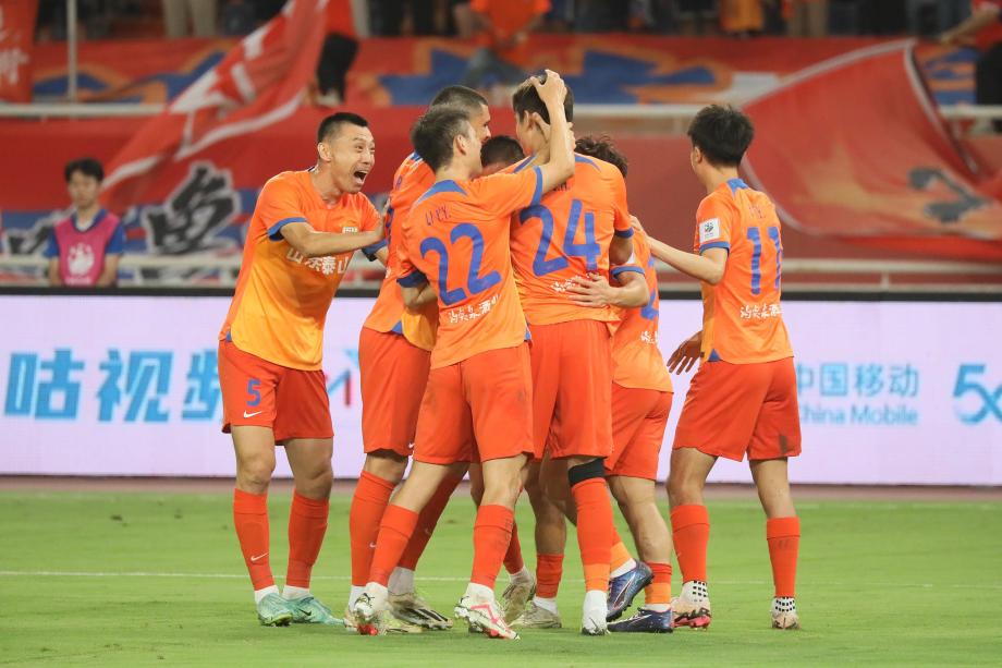 毕津浩头槌马塞尔破门 山东泰山3-1河南晋级