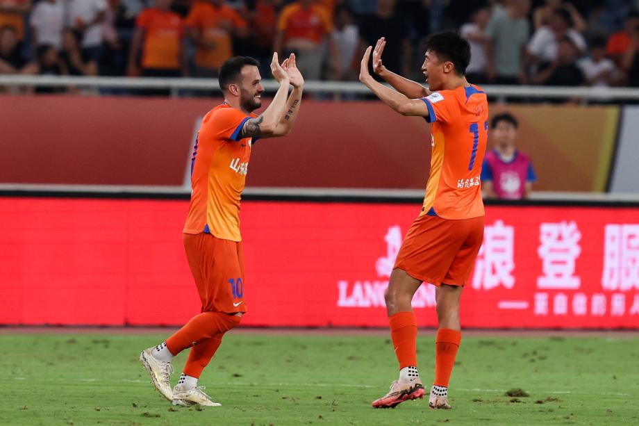 毕津浩头槌马塞尔破门 山东泰山3-1河南晋级