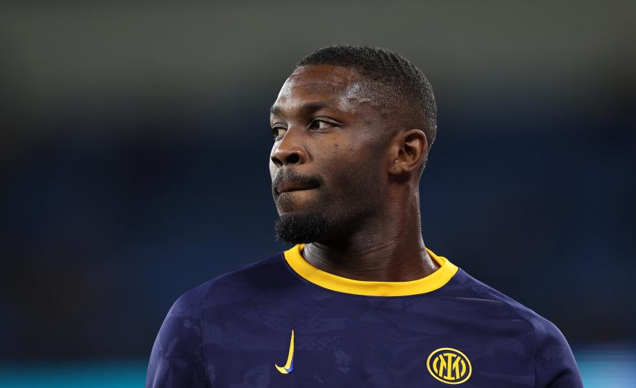 双方屡失破门良机 曼城主场战平国米