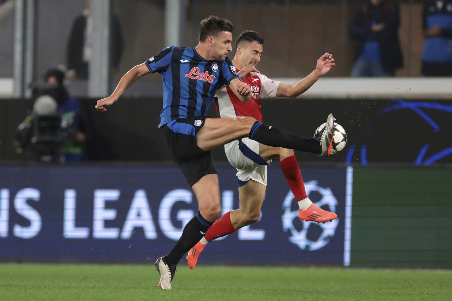 欧冠-托马斯送点拉亚两连扑 阿森纳0-0亚特兰大