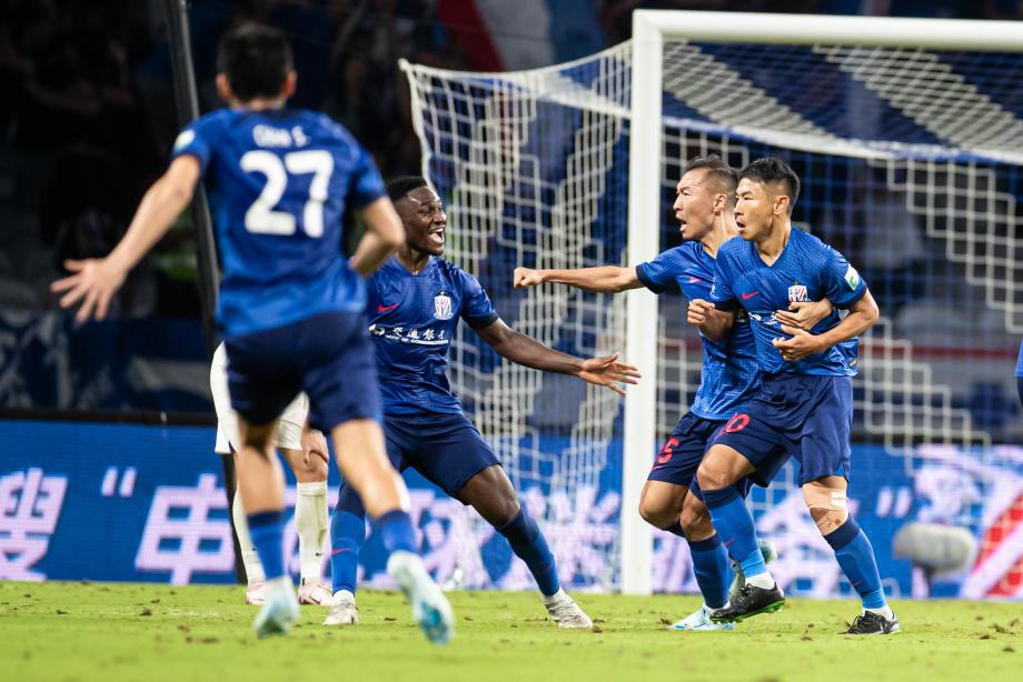 于汉超2分钟扳平+绝杀 申花2-1津门虎距榜首2分