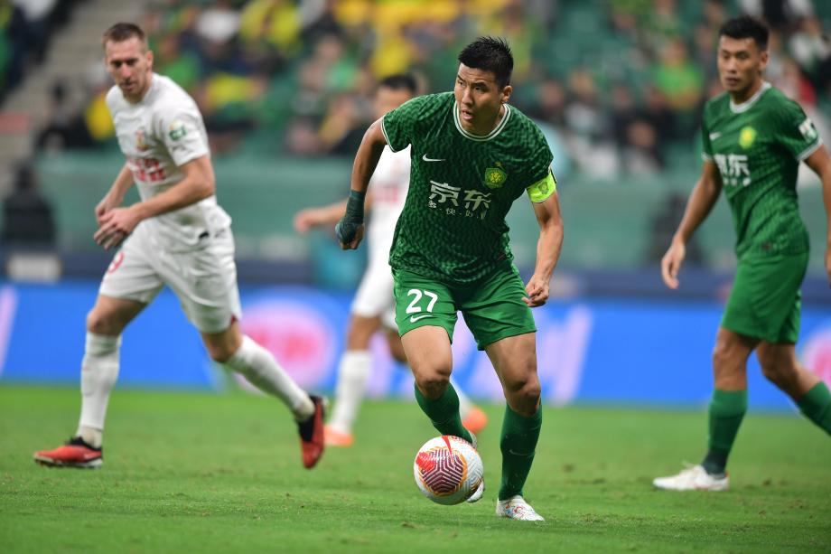 法比奥戴帽王子铭两球 国安8-1狂胜亚泰