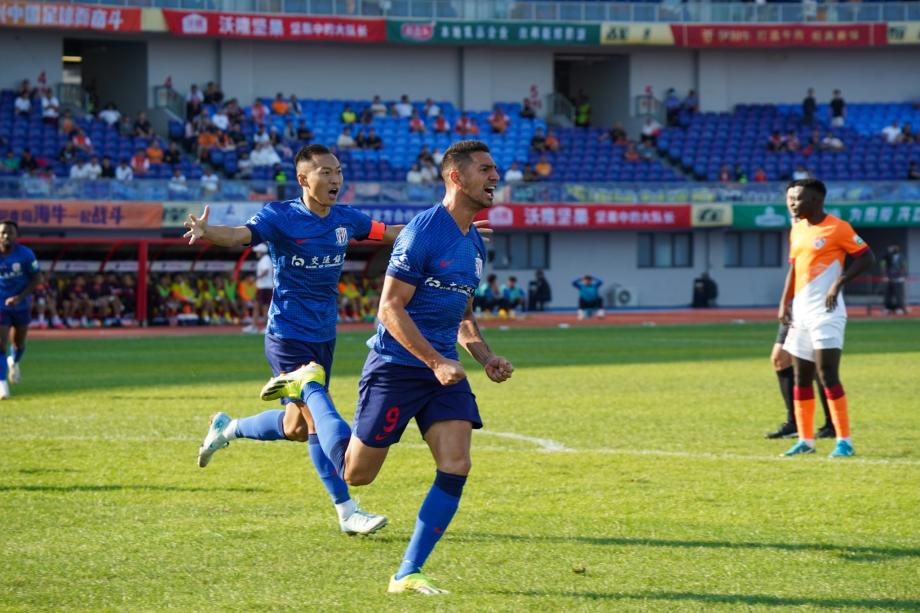 路易斯破门 众志成城十人申花1-0客场战胜海牛