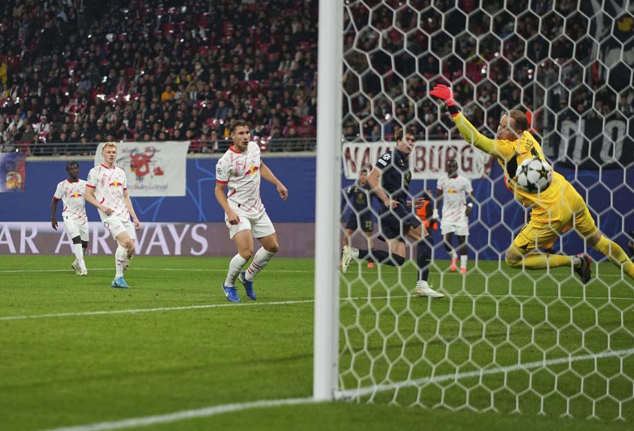 欧冠-弗拉霍维奇双响孔塞桑传射 尤文3-2逆转莱比锡