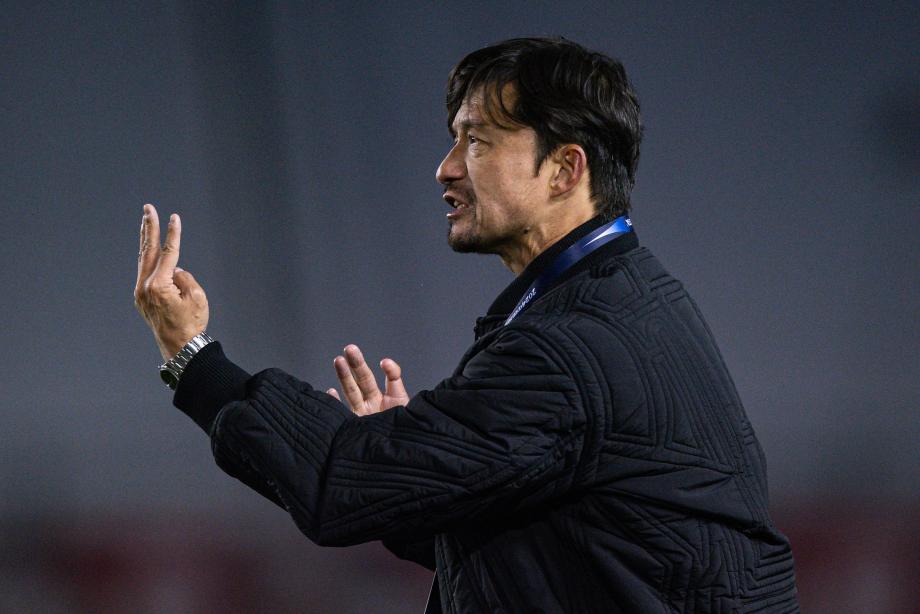 中超-贝里奇梅开二度 亚泰4-0西海岸赢下保级关键战