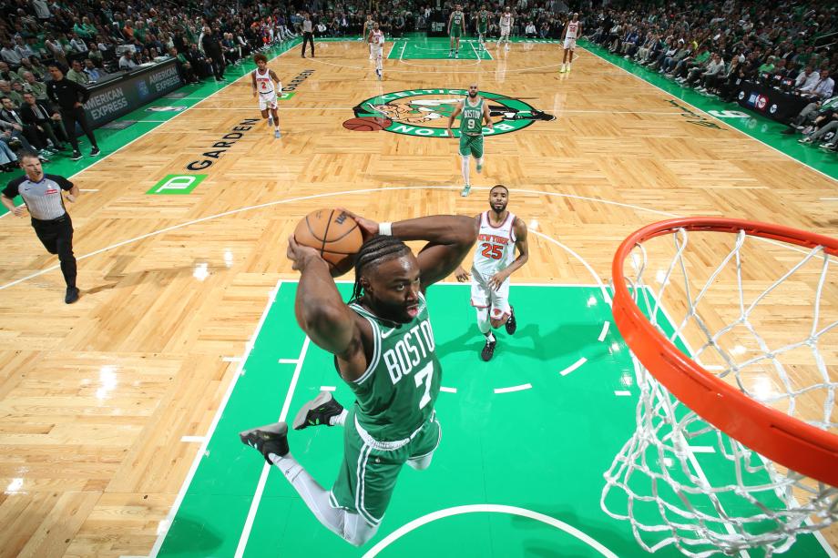 塔图姆37分10助攻 凯尔特人揭幕战轻取尼克斯