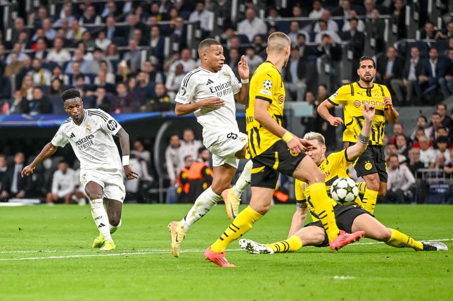 皇马让5-2逆转多特 维尼修斯戴帽巴斯克斯建功