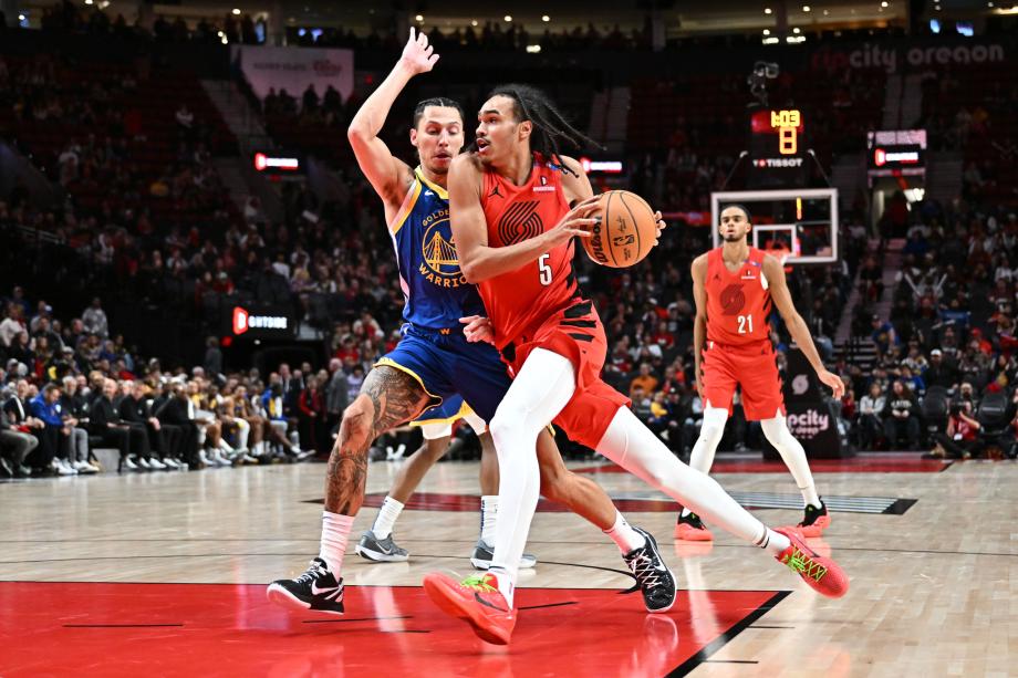 库里17+10希尔德22分 勇士客场大胜开拓者