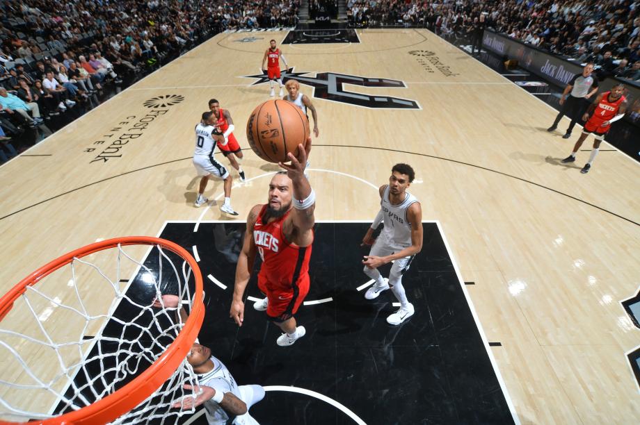 文班亚马29+7索汉17+12 马刺险胜火箭赛季首胜