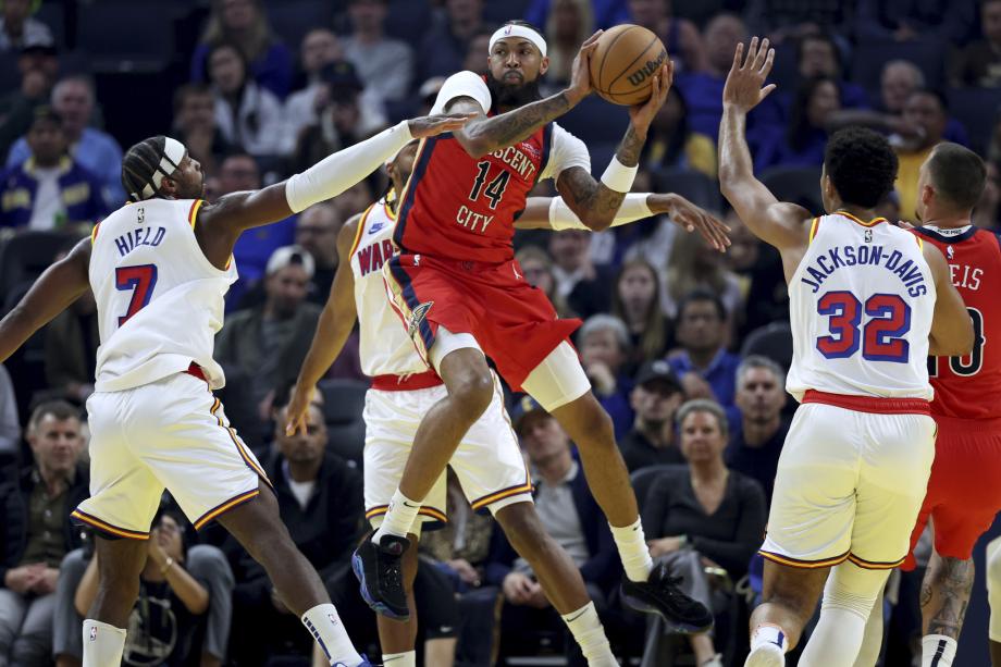 五人得分上双希尔德28分 勇士主场逆转鹈鹕