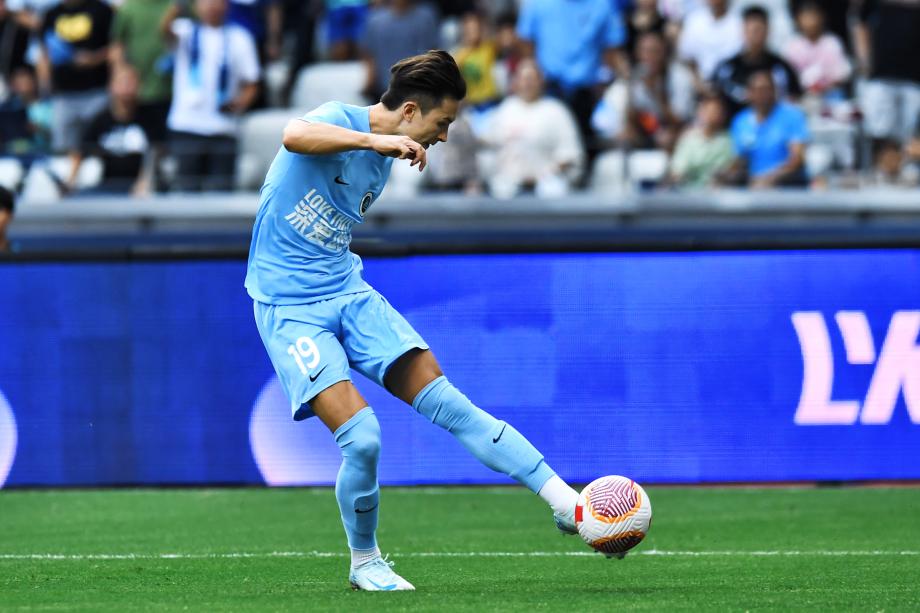 卡尔采夫世界波 深圳新鹏城2-1南通支云成功保级