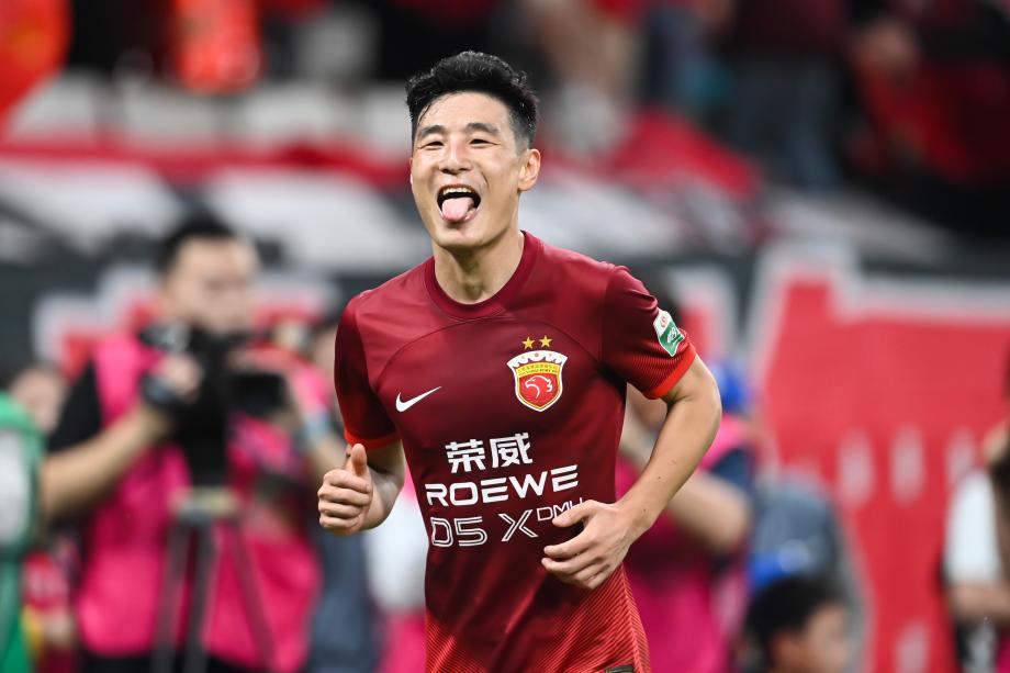 武磊独造5球 海港5-0大胜津门虎卫冕中超冠军