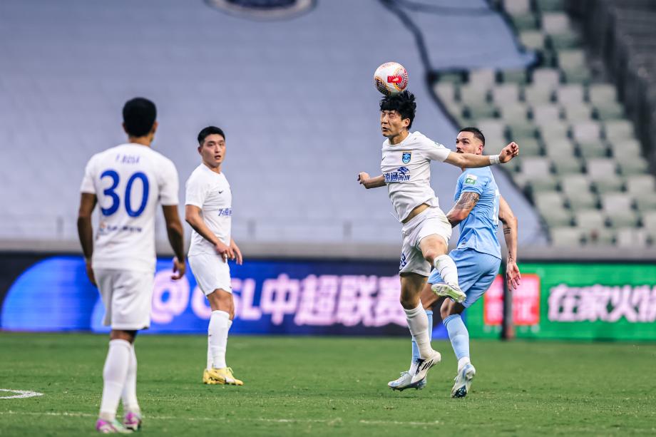 卡尔采夫世界波 深圳新鹏城2-1南通支云成功保级